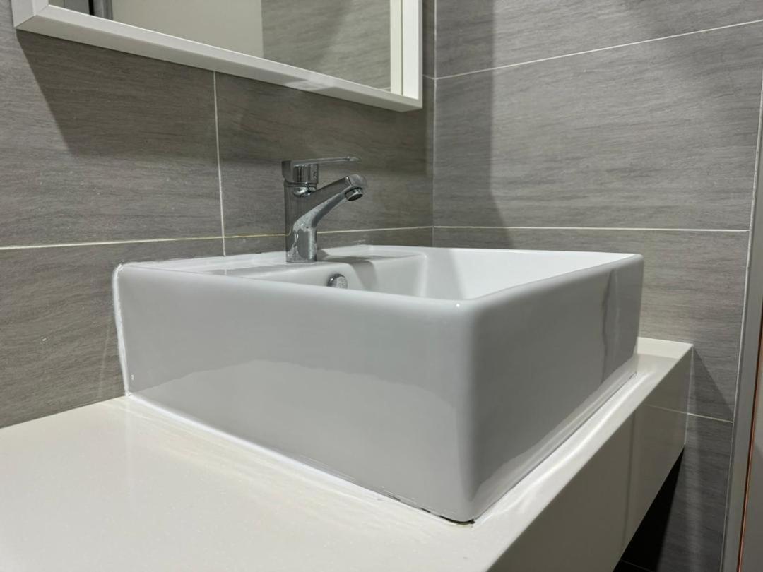Pangsapuri Trion Kl, Klcc Trx Ikea At Chan Sow Lin, By One *